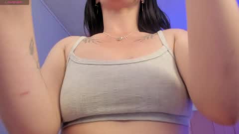 Snapshot of scarletgv chatting on May 29, 8:34 am Scarlet online show from May 29, 8:34 am