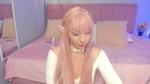 Snapshot of scarletgv chatting on June 2, 8:49 am Scarlet online show from June 2, 8:49 am