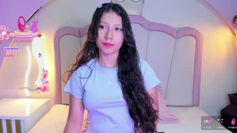 Snapshot of scarleth_dulce chatting on May 4, 9:44 pm Scarlth online show from May 4, 9:44 pm