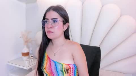 Snapshot of scarleth_fire chatting on February 9, 12:31 pm Scarleth online show from February 9, 12:31 pm