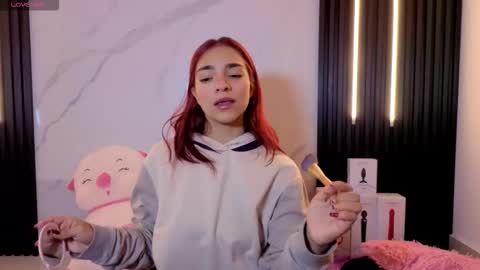 Snapshot of scarleth_red_ chatting on November 2, 12:07 pm I am Scarleth Check mi profile online show from November 2, 12:07 pm