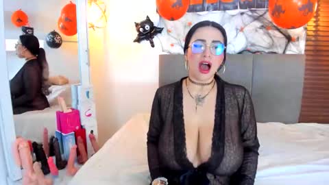 scarleth online show from November 2, 11:23 am