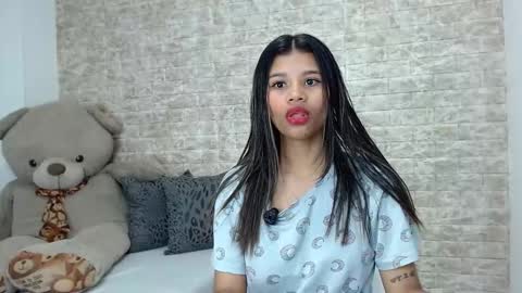 scarletht online show from September 25, 12:09 pm