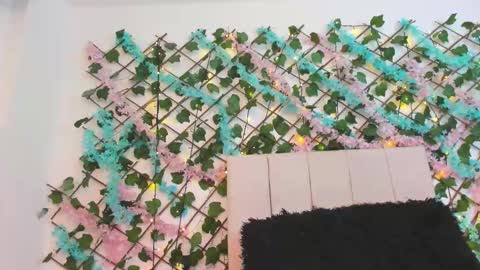 scarlet  online show from February 1, 10:58 am