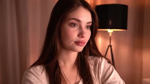 Snapshot of scarletmore chatting on December 16, 10:24 pm Scarlet online show from December 16, 10:24 pm