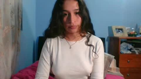 Snapshot of scarletscott_ chatting on February 15, 1:53 am Nataly online show from February 15, 1:53 am