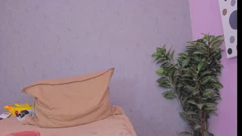 Scarlett 3 online show from February 12, 3:12 am