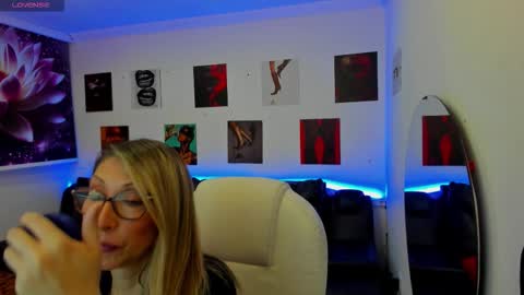 Scarlett online show from February 25, 11:42 am