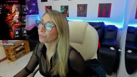 Scarlett online show from March 1, 11:56 am