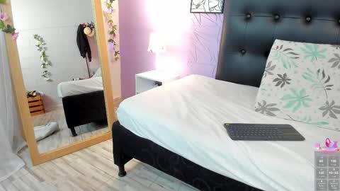 Scarlett online show from September 19, 11:22 am