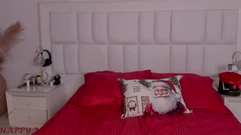 Snapshot of scarlett__baker11 chatting on December 30, 10:34 pm juli online show from December 30, 10:34 pm