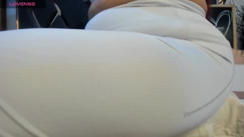 Scarlett Anaiz online show from February 15, 1:35 am