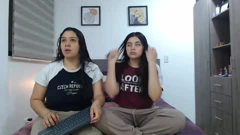 Snapshot of scarlett_brown69 chatting on May 6, 3:46 am Scarlett Brown online show from May 6, 3:46 am