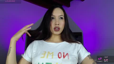Scarlett online show from January 2, 1:30 pm