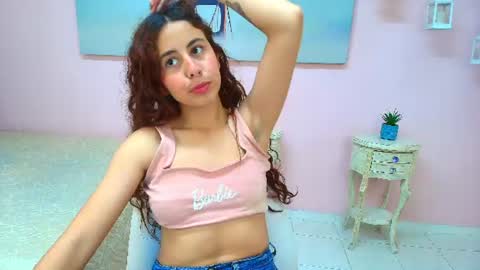 Snapshot of scarlett_clyde chatting on June 10, 12:48 pm Scarlett online show from June 10, 12:48 pm