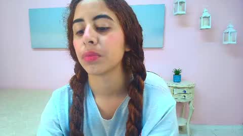 Snapshot of scarlett_clyde chatting on June 14, 1:46 pm Scarlett online show from June 14, 1:46 pm