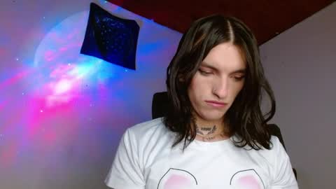 scarlet online show from April 2, 1:58 am