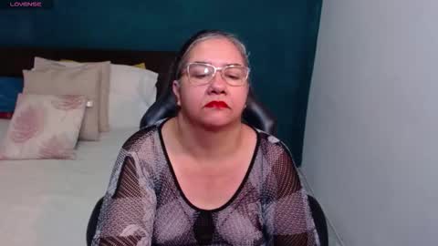 Snapshot of scarlett_duboi1 chatting on February 8, 10:24 pm Scarlett online show from February 8, 10:24 pm