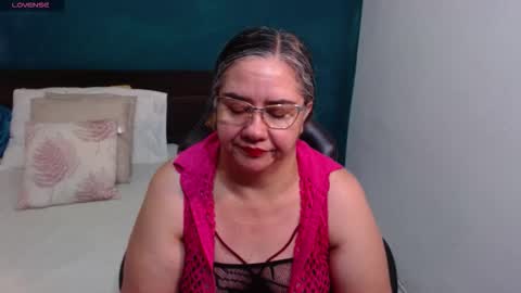 Snapshot of scarlett_duboi1 chatting on February 12, 2:28 am Scarlett online show from February 12, 2:28 am