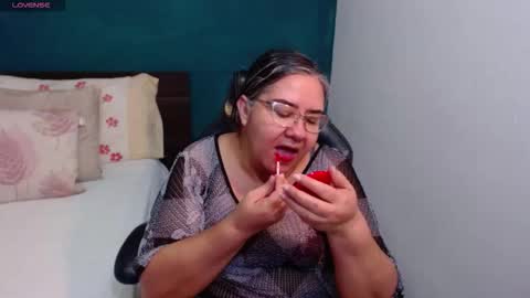 Snapshot of scarlett_duboi1 chatting on February 26, 1:59 am Scarlett online show from February 26, 1:59 am