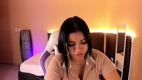 scarlett_enjoy1 online show from January 11, 4:01 pm