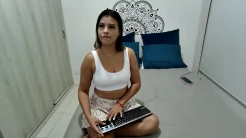 Snapshot of scarlett_evanz_ chatting on March 4, 2:17 am Scarlett Evans online show from March 4, 2:17 am