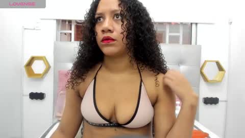 scarlett_fox20 online show from September 25, 11:14 am