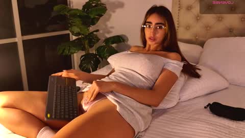 Scarlett Grand online show from September 20, 10:55 pm