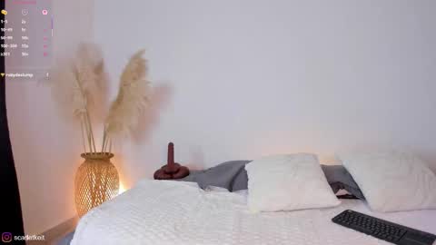 scarlet  online show from November 12, 10:48 am