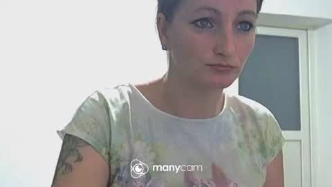 scarlett_queen01 online show from November 18, 3:23 am