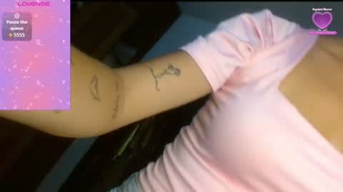 Snapshot of scarlett_ross2 chatting on August 4, 1:09 am scarlett_ross2 online show from August 4, 1:09 am