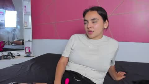 Isabella online show from September 22, 1:18 am