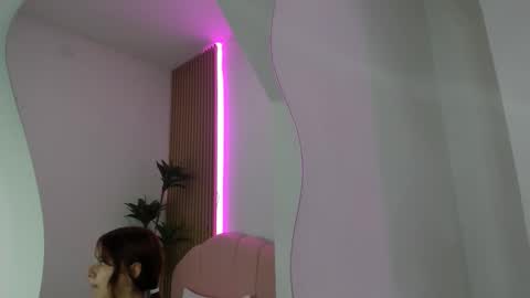 scarlett smith 3 online show from December 2, 3:01 am