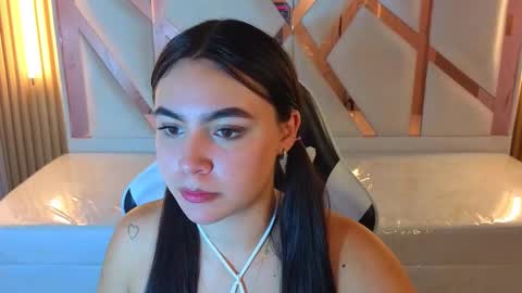 Scarlett online show from September 25, 1:04 pm