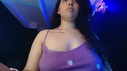 scarlett velvet  online show from March 12, 1:39 pm