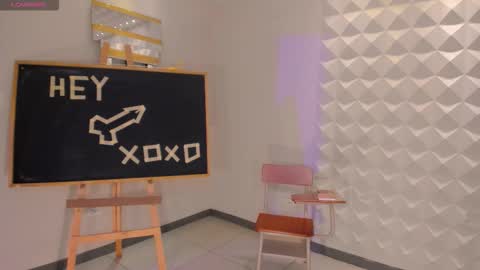 Snapshot of scarlettblaze1 chatting on October 31, 1:01 pm Sacrlett Blaze online show from October 31, 1:01 pm