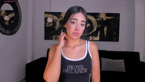 Snapshot of scarlettblaze1 chatting on December 4, 12:25 pm Sacrlett Blaze online show from December 4, 12:25 pm