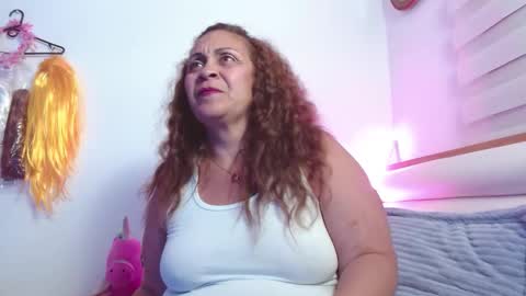 scarlettbooty online show from February 18, 4:30 am