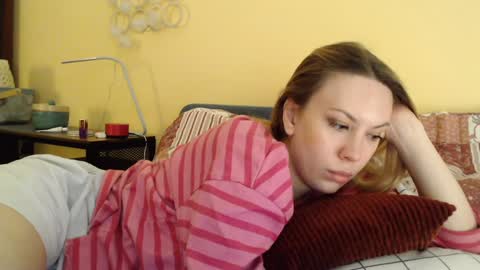 Snapshot of scarlettford chatting on February 7, 3:41 pm Scarlett online show from February 7, 3:41 pm