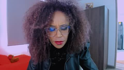 Snapshot of scarlettmalbec chatting on June 2, 8:11 pm Scarlett online show from June 2, 8:11 pm