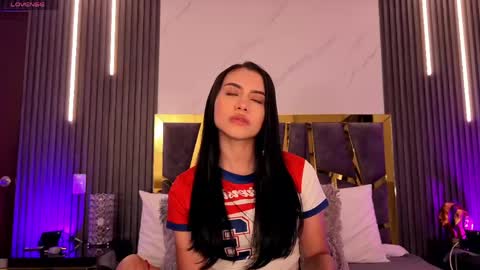 scarlettorres online show from April 15, 6:26 pm