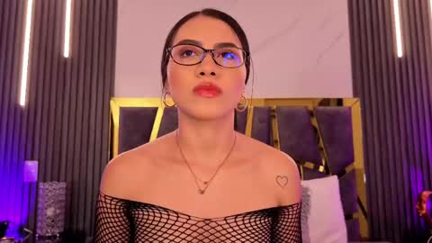 scarlettorres online show from April 16, 6:41 pm