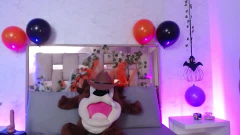 Snapshot of scarlettroxx chatting on October 27, 11:58 am Scarlet online show from October 27, 11:58 am