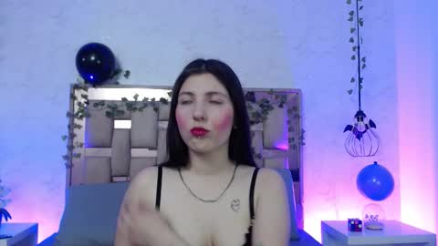 Snapshot of scarlettroxx chatting on November 8, 11:21 am Scarlet online show from November 8, 11:21 am