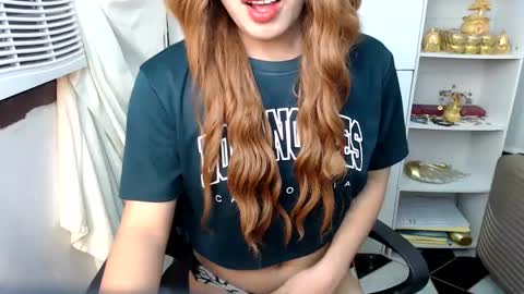 Queen Scarlet online show from December 22, 5:23 am