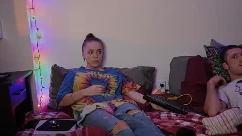 Snapshot of scarredthighs chatting on December 15, 2:05 am ScarredThighs online show from December 15, 2:05 am