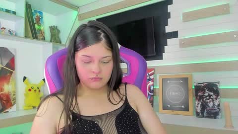 scarleth  online show from March 30, 8:54 pm