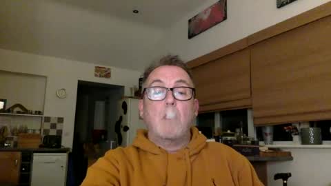 scbiggersballs online show from June 15, 11:18 pm