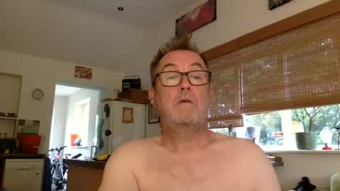 scbiggersballs online show from July 28, 7:15 am