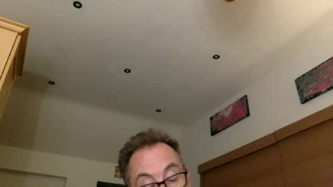 scbiggersballs online show from August 3, 12:20 am